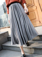 Gold velvet pleated skirt with wide hem - ElegantAlpha®