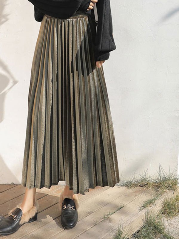 Gold velvet pleated skirt with wide hem - ElegantAlpha®