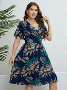 V - neck waist slimming dress - ElegantAlpha