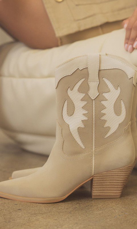 Houston - Layered Panel Cowboy Boots - ElegantAlpha®