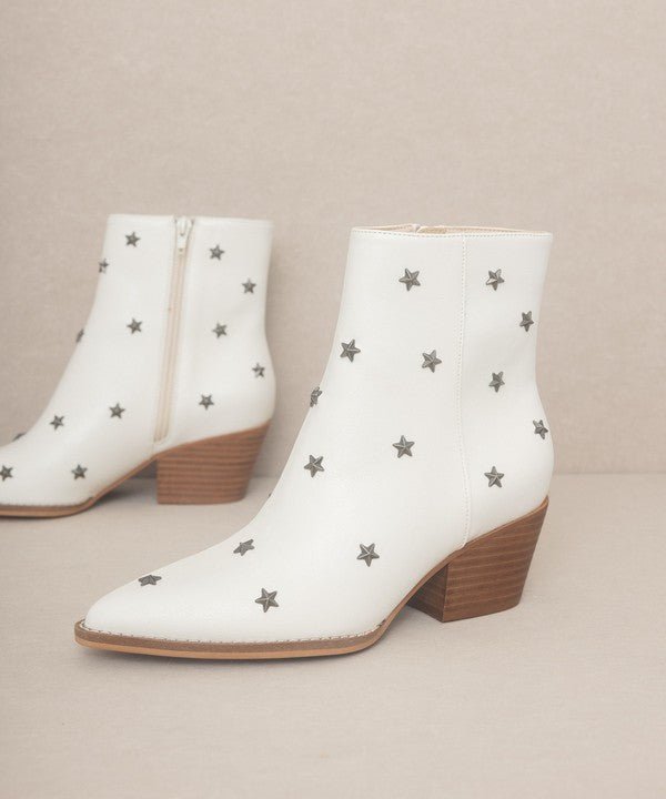 Ivanna - Star Studded Western Boots - ElegantAlpha®