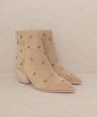 Ivanna - Star Studded Western Boots - ElegantAlpha®