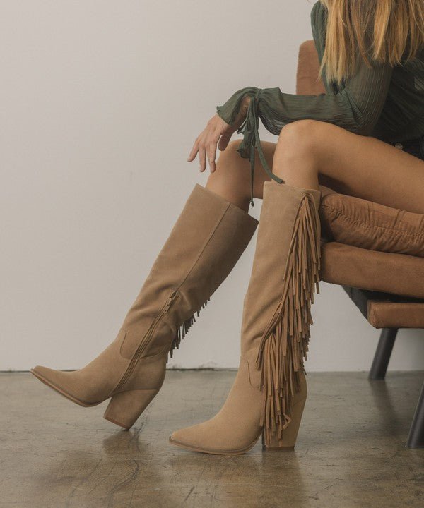 OUT WEST - Knee-High Fringe Boots - ElegantAlpha®